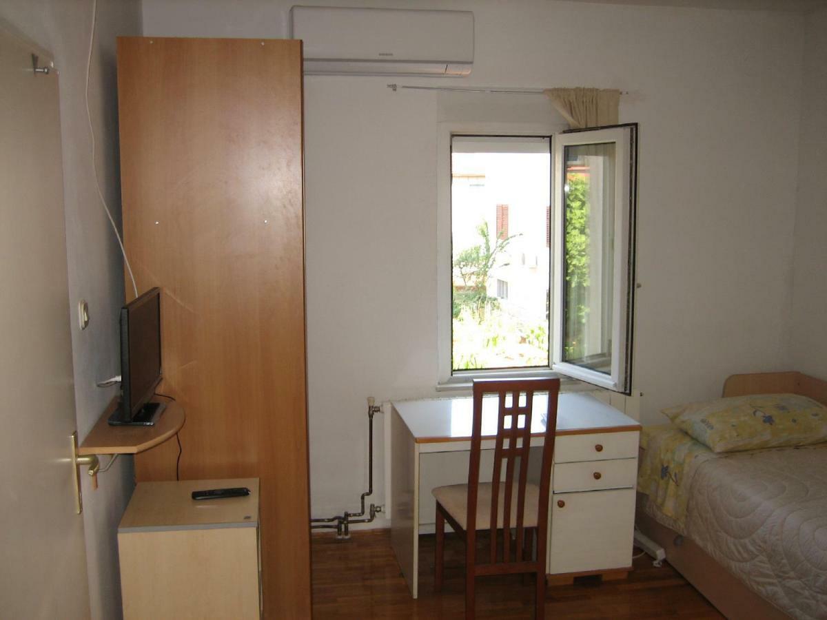 Apartment Tihi