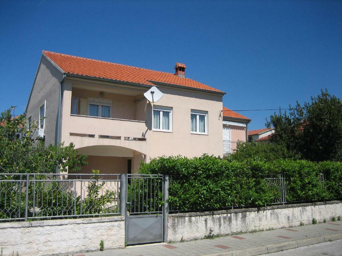 Apartment Tihi